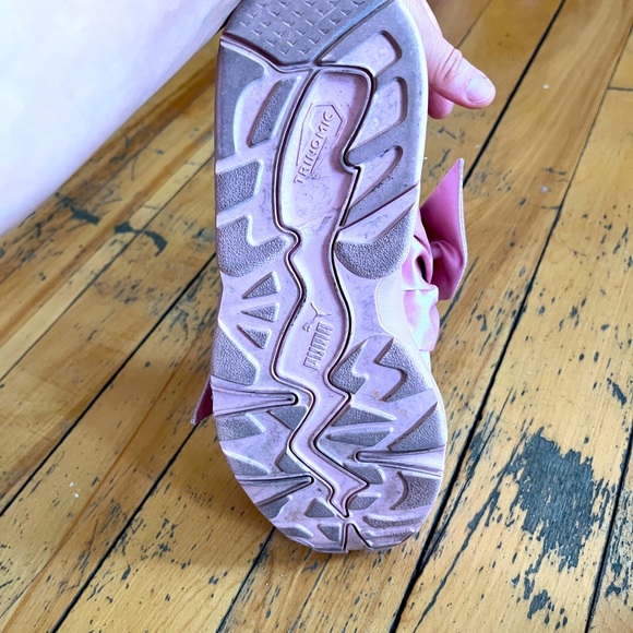 Fenty X Puma bow sneaker - Picture 6 of 6